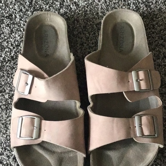 Arizona Jean Co slip on pink sandals‎ white on the bottom size 9 - Picture 1 of 3